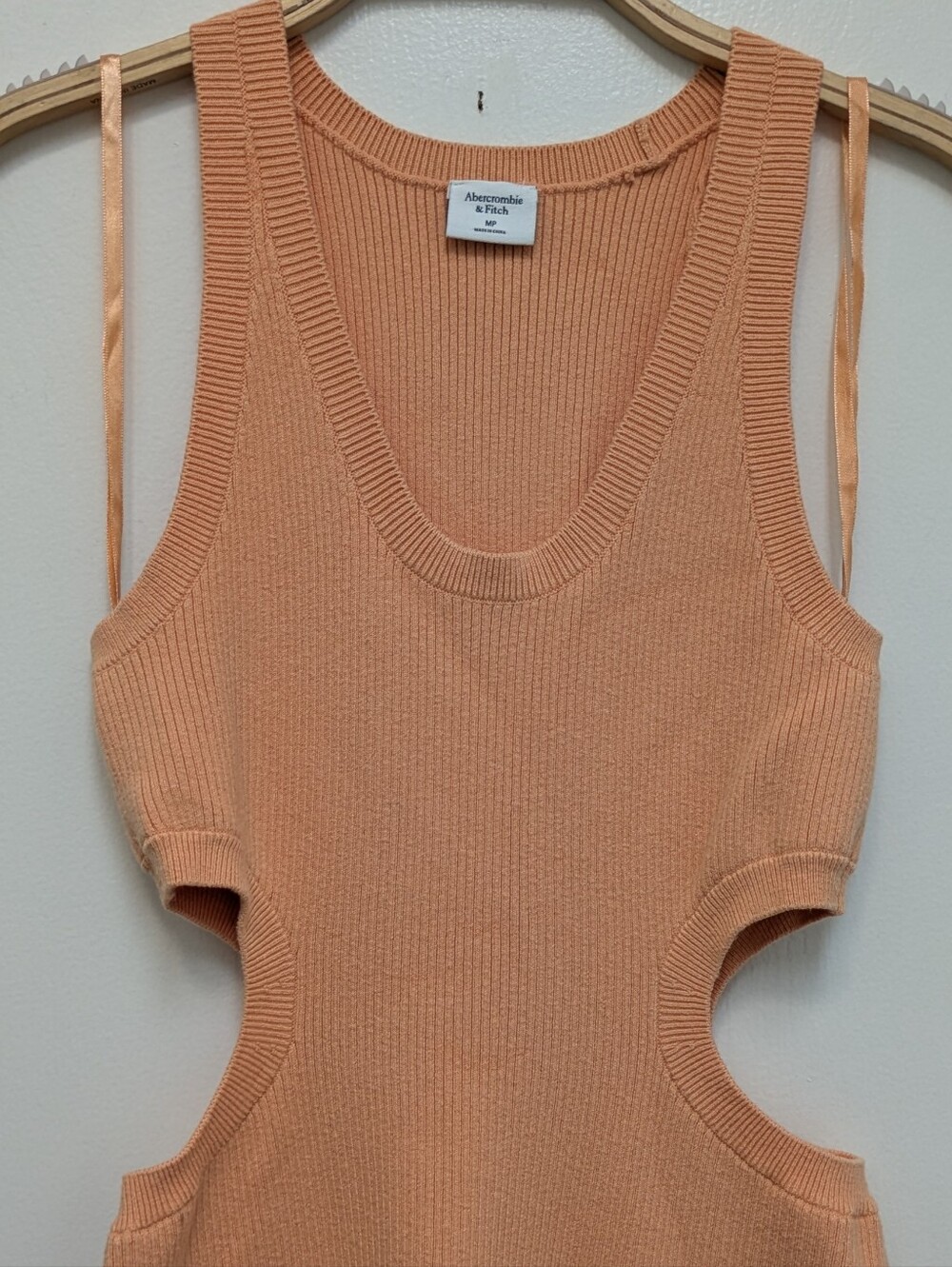 Abercrombie & Fitch Medium Petite Ribbed Side Cutout Midi Dress Peach Bodycon - Picture 4 of 8
